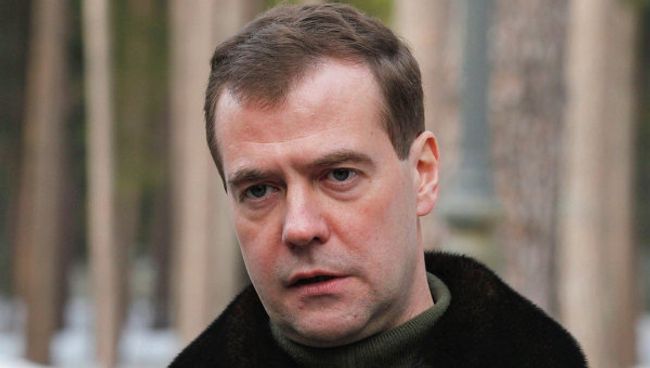 Президент РФ Дмитрий Медведев выступил с заявлением в связи с ситуацией в Ливии Президент РФ Дмитрий Медведев выступил с заявлением в связи с ситуацией в Ливии