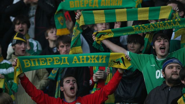 Болельщики Анжи. Архив