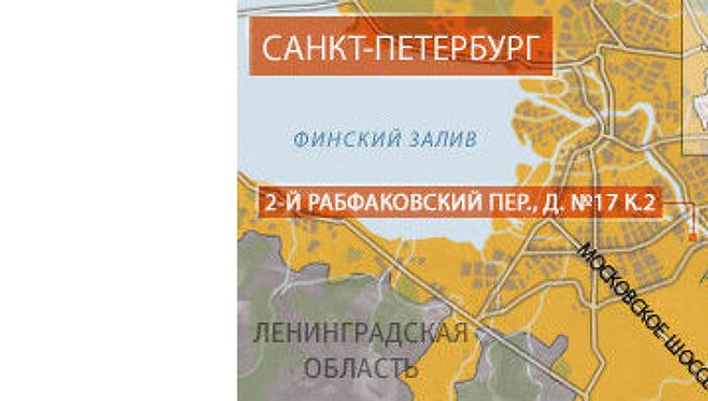 Часть стены жилого дома обрушилась в Петербурге, никто не пострадал