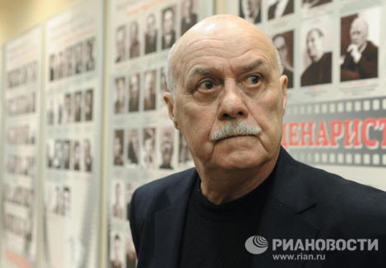 Режиссер Станислав Говорухин на пресс-конференции Режиссер Станислав Говорухин на пресс-конференции