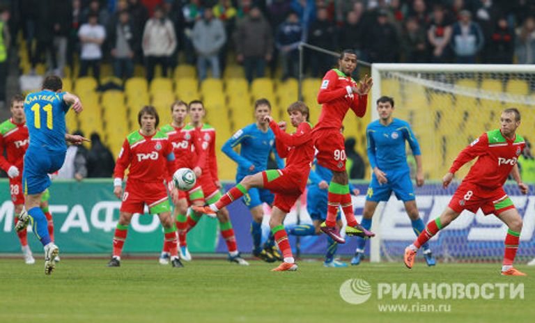 Игровой момент матча Локомотив - Ростов Игровой момент матча Локомотив - Ростов