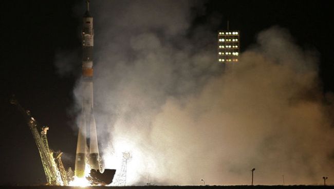 Старт космического корабля Союз ТМА-21 Гагарин на космодроме Байконур Старт космического корабля Союз ТМА-21 Гагарин на космодроме Байконур