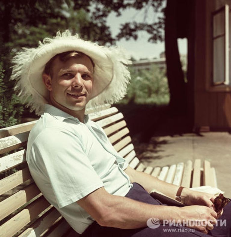 Юрий Гагарин Юрий Гагарин