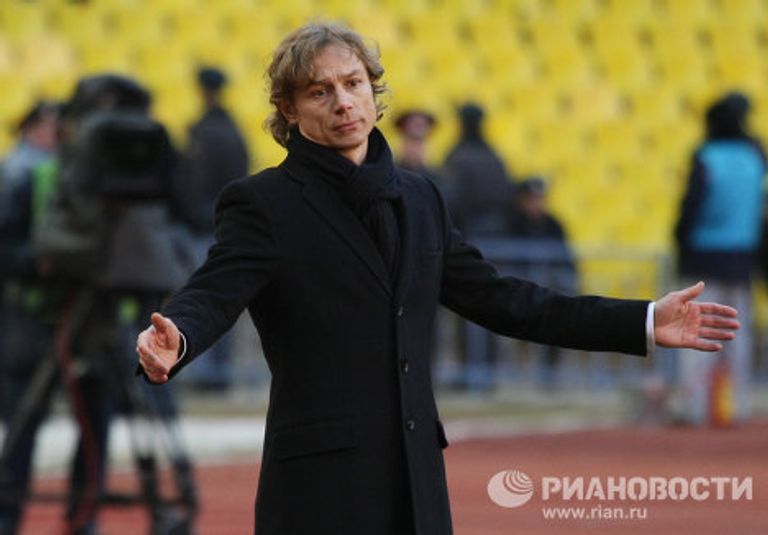 Валерий Карпин