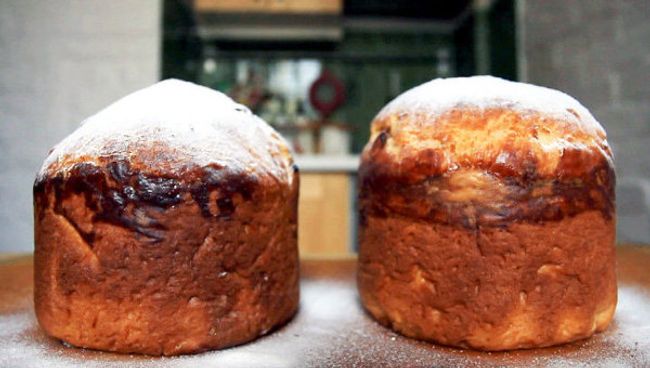 Пасхальный кулич с изюмом, цукатами и миндалем. Видеорецепт Пасхальный кулич с изюмом, цукатами и миндалем. Видеорецепт
