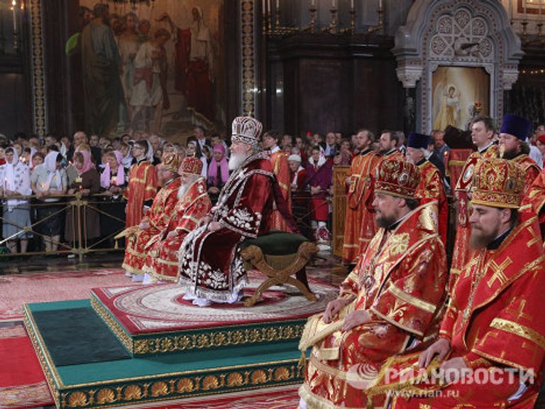 Пасхальное богослужение в храме Христа Спасителя в Москве Пасхальное богослужение в храме Христа Спасителя в Москве