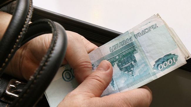 Уровень коррупции в России за год снизился, но все еще высок Уровень коррупции в России за год снизился, но все еще высок