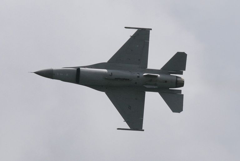 Истребитель F-16. Архивное фото