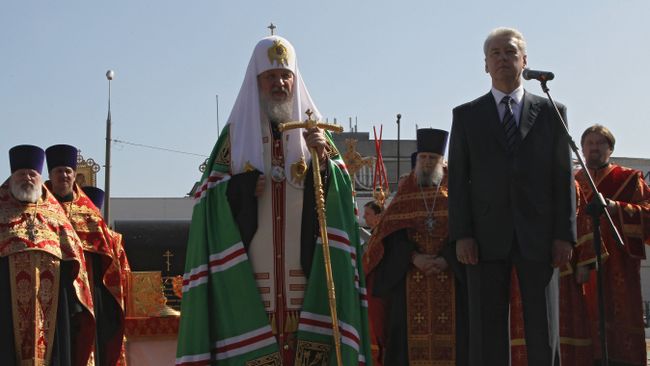 Закладка камня в основание храма Святых Равноапостольных Мефодия и Кирилла в Москве