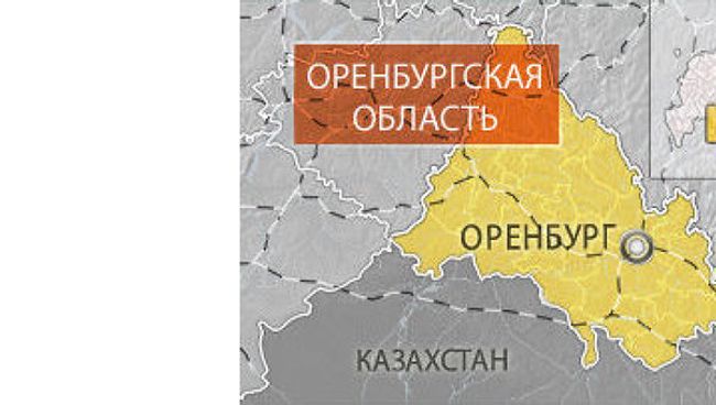 Два человека госпитализированы после столкновения грузовика и поезда в Оренбургской области