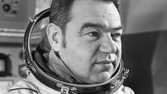Летчик-космонавт СССР Георгий Михайлович Гречко Летчик-космонавт СССР Георгий Михайлович Гречко