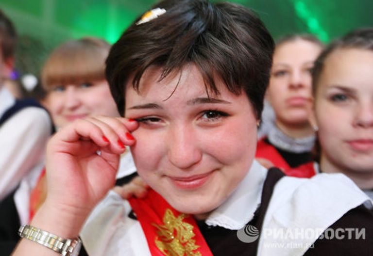 Последний звонок в школах России Последний звонок в школах России