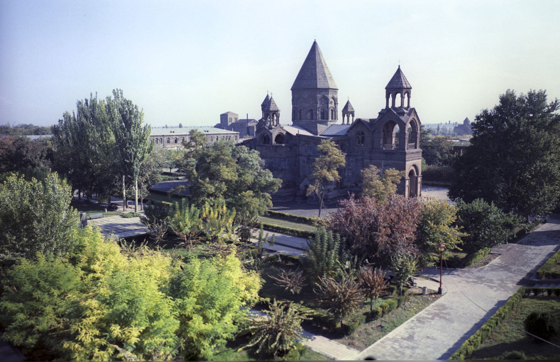 Эчмиадзинский кафедральный собор - РИА Новости, 1920, 27.10.2025