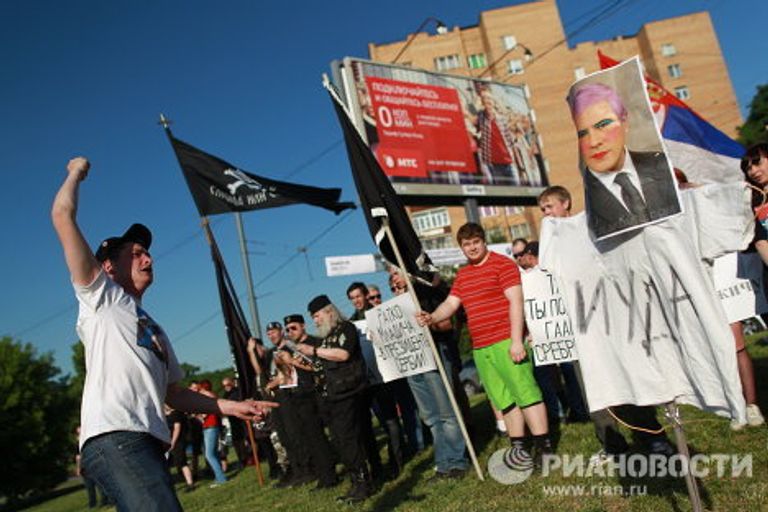 Акция протеста против ареста Ратко Младича прошла у посольства Сербии в Москве Акция протеста против ареста Ратко Младича прошла у посольства Сербии в Москве