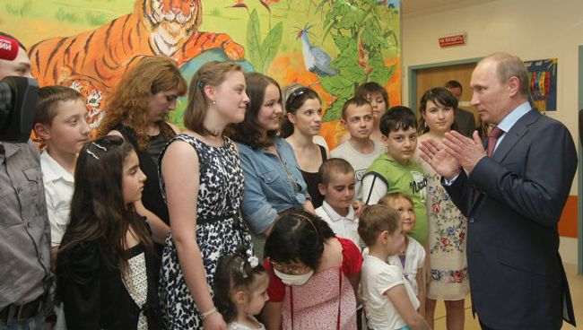 Путин принял участие в церемонии завершения строительства центра детской гематологии, иммунологии и онкологии Путин принял участие в церемонии завершения строительства центра детской гематологии, иммунологии и онкологии