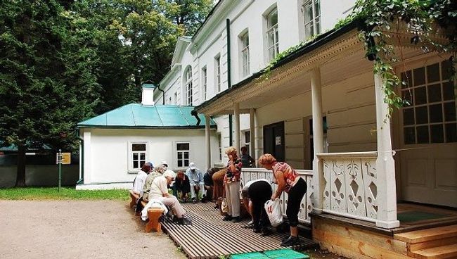 Музей-усадьба Ясная поляна. Дом Л. Н. Толстого. Архивное фото Музей-усадьба Ясная поляна. Дом Л. Н. Толстого. Архивное фото