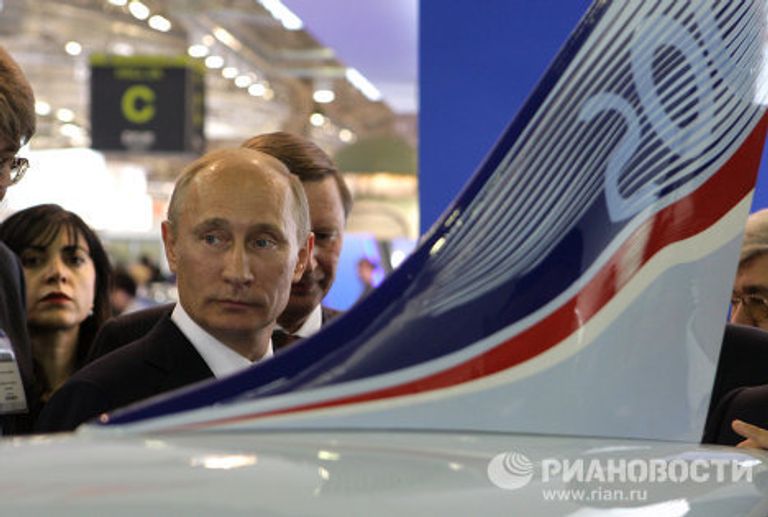 Премьер-министр Владимир Путин посетил 49-й Международный авиакосмический салон Ле Бурже в Париже Премьер-министр Владимир Путин посетил 49-й Международный авиакосмический салон Ле Бурже в Париже