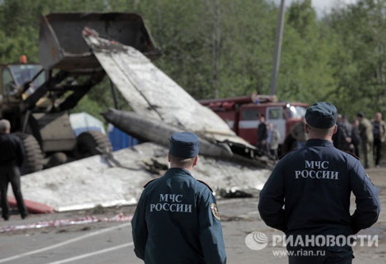 На месте крушения самолета Ту-134 под Петрозаводском На месте крушения самолета Ту-134 под Петрозаводском