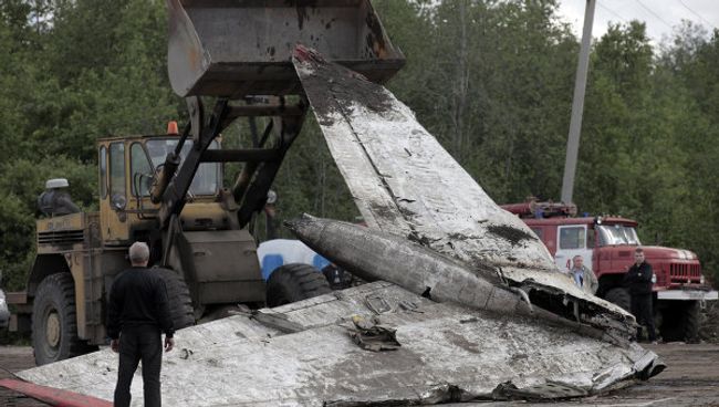 Ситуация на месте крушения самолета Ту-134 под Петрозаводском