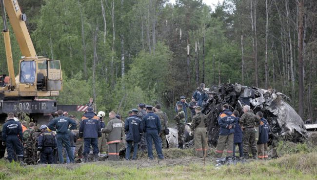 Ситуация на месте крушения самолета Ту-134 под Петрозаводском Ситуация на месте крушения самолета Ту-134 под Петрозаводском