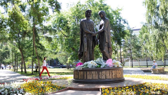 Открытие памятника Святым благоверным Петру и Февронии Муромским в Омске