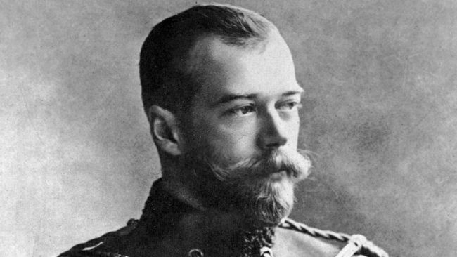 Император Николай II в форме лейб-гвардии гусарского полка его императорского величества Император Николай II в форме лейб-гвардии гусарского полка его императорского величества