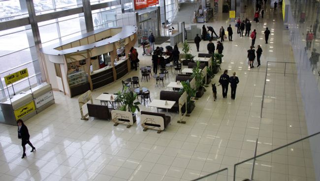 Аэропорт Кольцово в Екатеринбурге. Архив Аэропорт Кольцово в Екатеринбурге. Архив