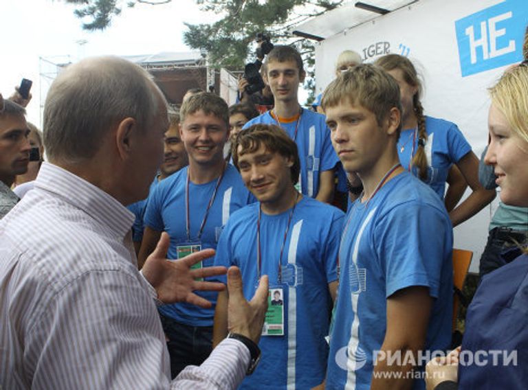 Посещение В.Путиным молодежного форума Селигер-2011 Посещение В.Путиным молодежного форума Селигер-2011