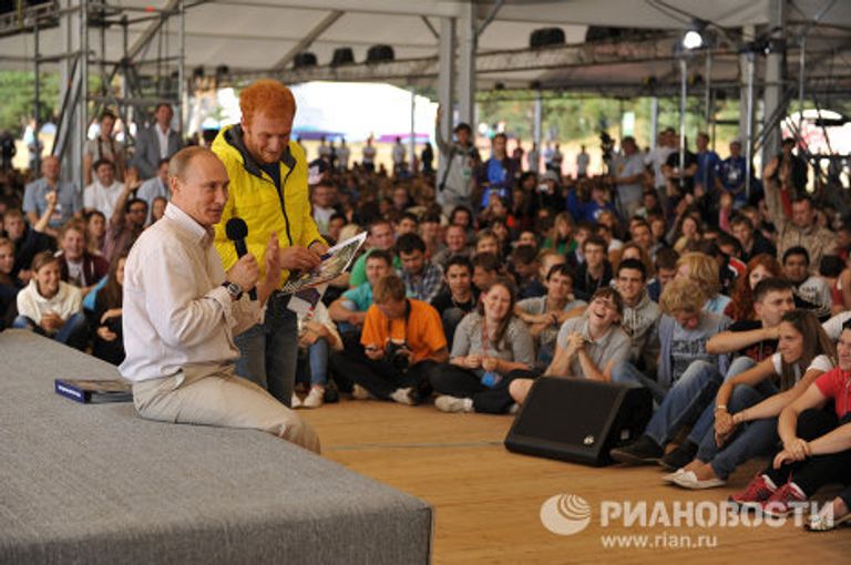 Посещение В. Путиным молодежного форума Селигер-2011 Посещение В. Путиным молодежного форума Селигер-2011
