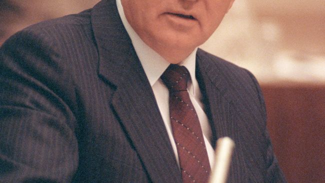 Михаил Горбачев Михаил Горбачев