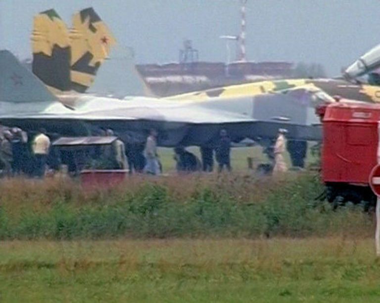 Истребитель Т-50 не смог взлететь на МАКС-2011 Истребитель Т-50 не смог взлететь на МАКС-2011