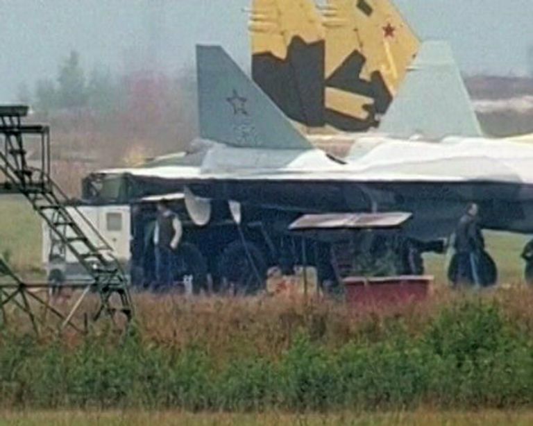 Истребитель Т-50 не смог взлететь на МАКС-2011 Истребитель Т-50 не смог взлететь на МАКС-2011