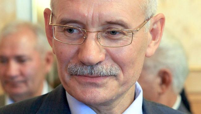 Исполняющий обязанности главы региона Рустэм Хамитов приступил к исполнению своих обязанностей