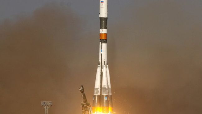 Запуск РН Союз-У с грузовым кораблем Прогресс М-12М. Архив