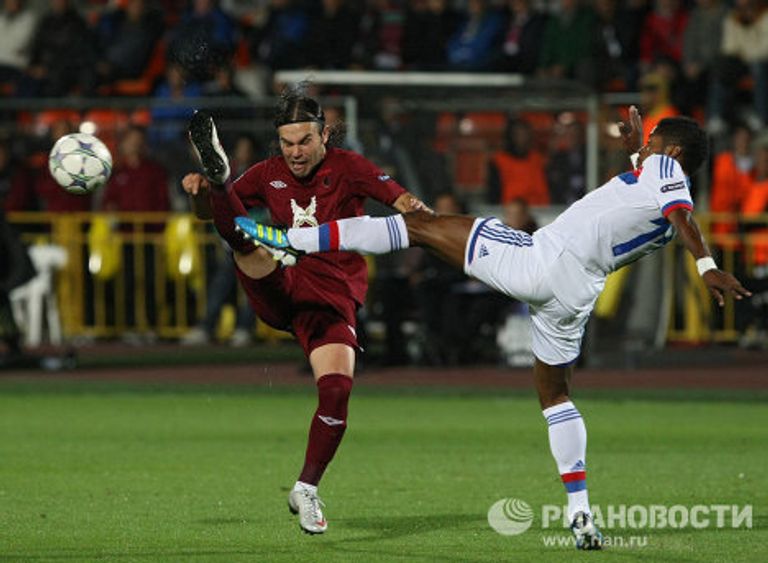 Игровой момент матча Рубин - Лион Игровой момент матча Рубин - Лион