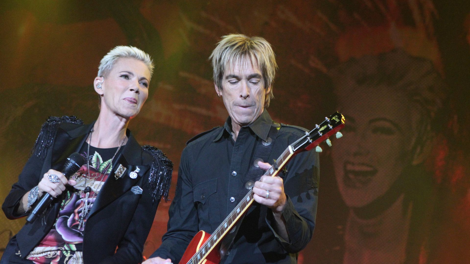 Участники группы Roxette Мари Фредрикссон и Пер Гессле Участники группы Roxette Мари Фредрикссон и Пер Гессле - РИА Новости, 1920, 10.12.2019
