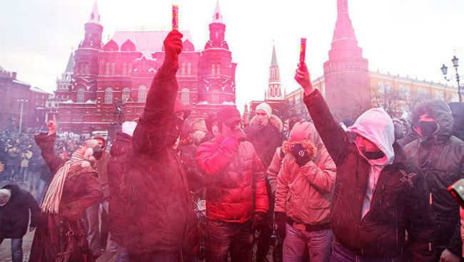 Митинг фанатов на Манежной площади в Москве 