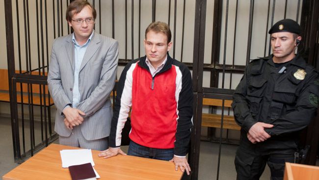 Арест депутата Екатеринбургской гордумы Максима Петлина Арест депутата Екатеринбургской гордумы Максима Петлина