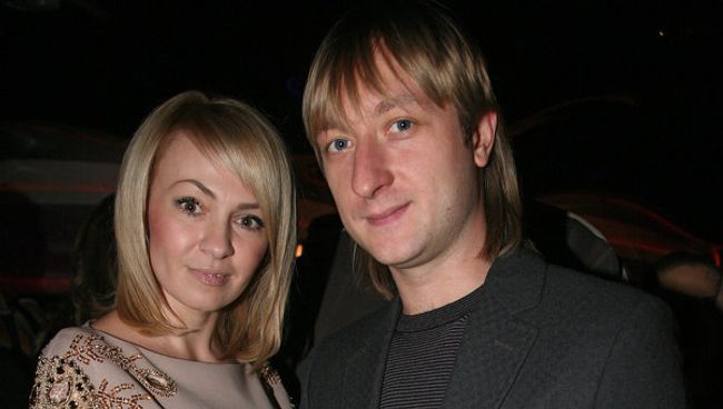 Продюссер Яна Рудковская и фигурист Евгений Плющенко Продюссер Яна Рудковская и фигурист Евгений Плющенко