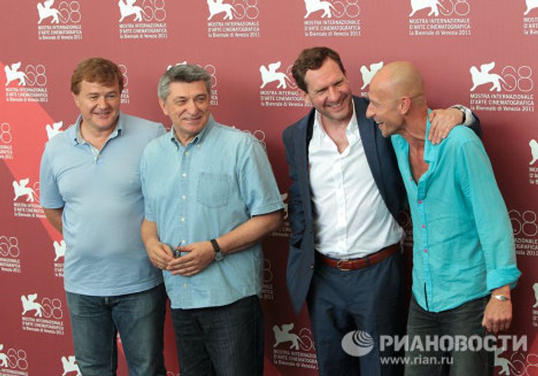 Премьера Фауста Александра Сокурова состоялась на Венецианском фестивале Премьера Фауста Александра Сокурова состоялась на Венецианском фестивале