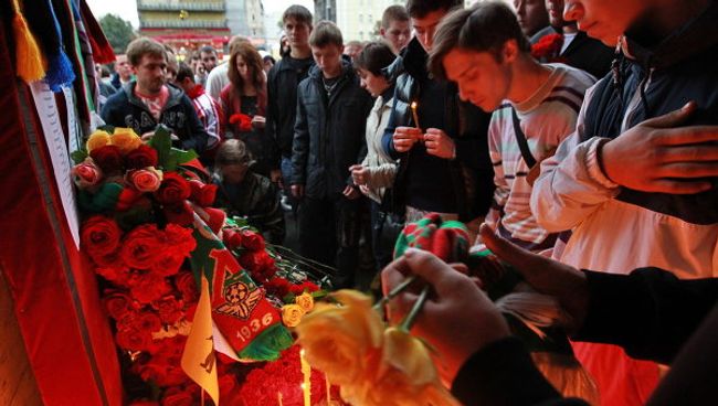 Акция в память об игроках Локомотива в Москве