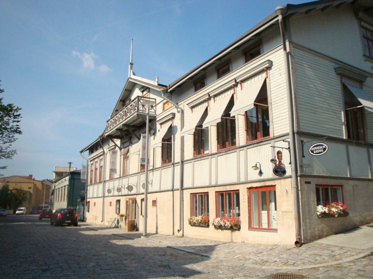 Старинная улочка Linnankatu Старинная улочка Linnankatu