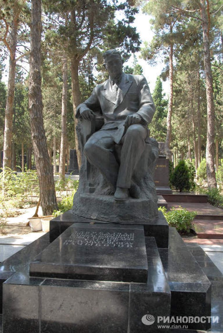 Баку – Аллея почетного захоронения Баку – Аллея почетного захоронения