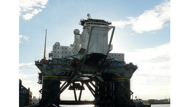 Платформа для запуска ракет в рамках программы Морской спорт в Тихом океане