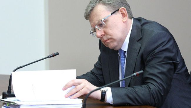 Премьер-министр РФ Владимир Путин провел совещание по вопросу размещения гособоронзаказа в 2011 году