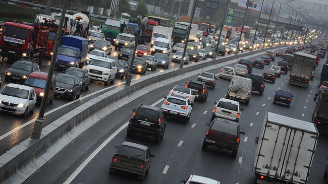 Движение автотранспорта на МКАД
