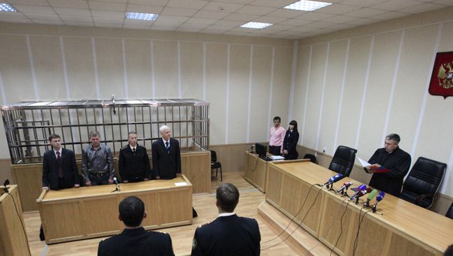 Оглашение приговора по делу об аварии на подводной лодке Нерпа. Архив