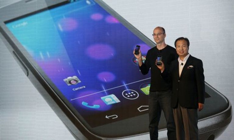 Samsung и Google представили первый смартфон с функцией Android 4,0 Cream Sandwich Samsung и Google представили первый смартфон с функцией Android 4,0 Cream Sandwich