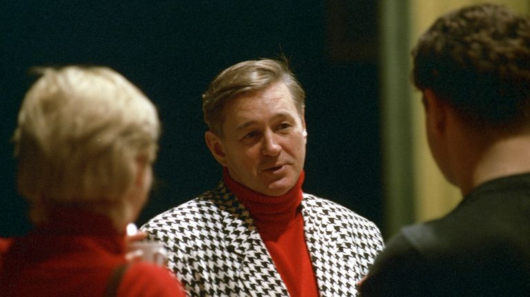 Режиссер Роман Виктюк Режиссер Роман Виктюк
