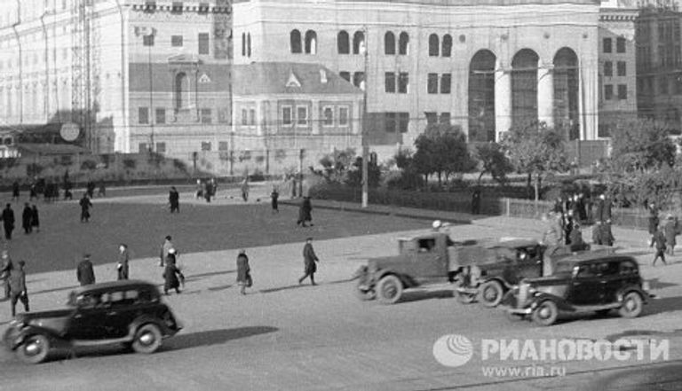 Защитная маскировка на здании Большого театра Защитная маскировка на здании Большого театра